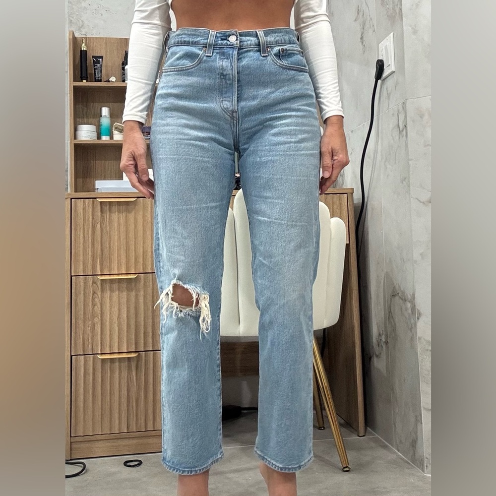 Levi's Wedgie Straight Ankle Length Light Blue Straight Leg Jeans
